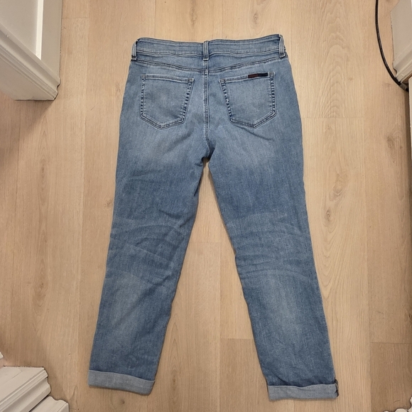 NYDJ Light Wash Stretch Boyfriend Embroidered Mid-Rise Cropped Jeans Size 6 - Picture 2 of 10